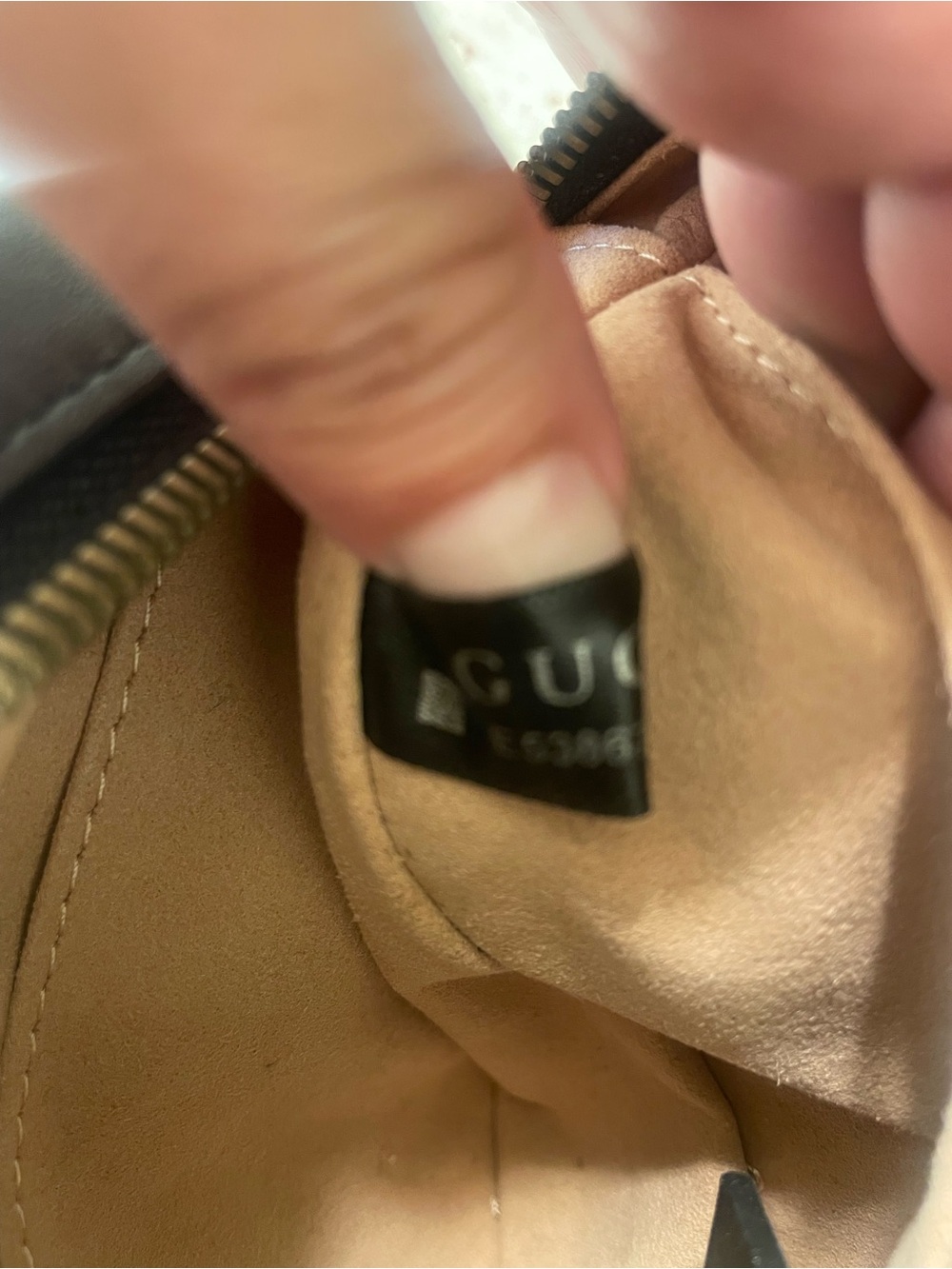 Gucci Black Quilted Leather Belt Bag with Gold GG Logo( belt missing) - Picture 6 of 6